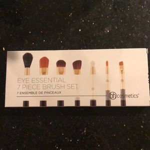EYE ESSENTIAL 7 PIECE BH COSMETICS BRUSH SET